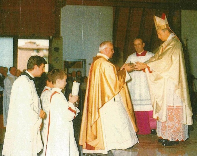 Anniversario per la chiesa Madonna della Pace, 30 anni fa la sua consacrazione