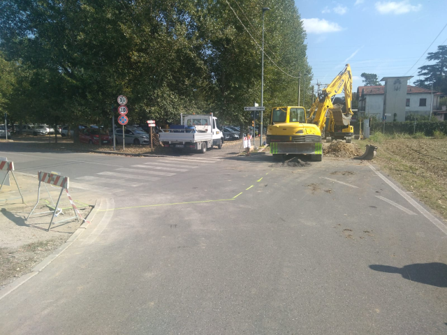 Lavori sulle reti idriche: scavi alla stazione, poi alle Orane