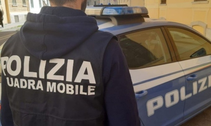 Arrestati due spacciatori dalla Squadra Mobile