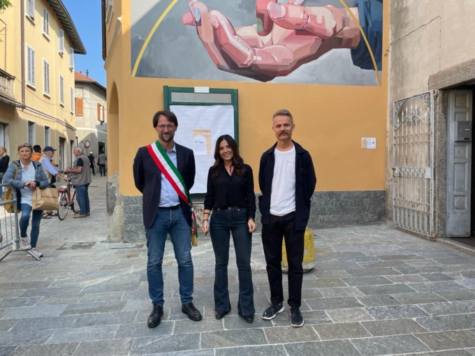 Inaugurati fra gli applausi i murales di Basik