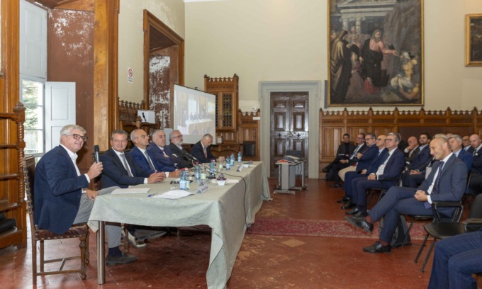 Uno studio sul futuro del territorio commissionato da Confindustrie Lecco, Sondrio e Como