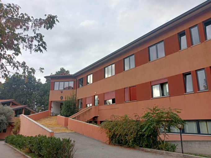 Manca l’antisismica: la scuola primaria va sistemata o forse addirittura abbattuta