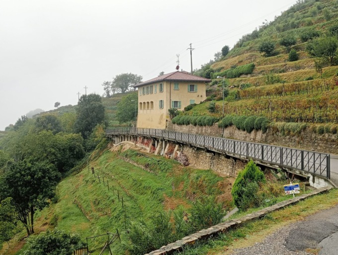 Montevecchia: la via per l’Alta Collina a rischio crollo