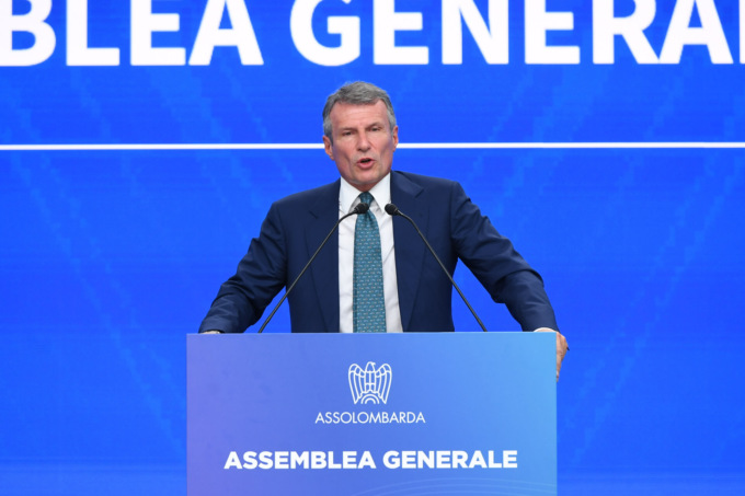 Il PIL lombardo rallenta al +0,9% nel 2023 dal +3,2% del 2022