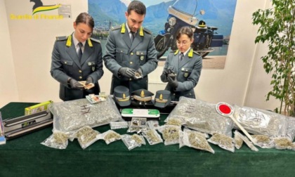 Coppia fermata con 5 kg di marijuana