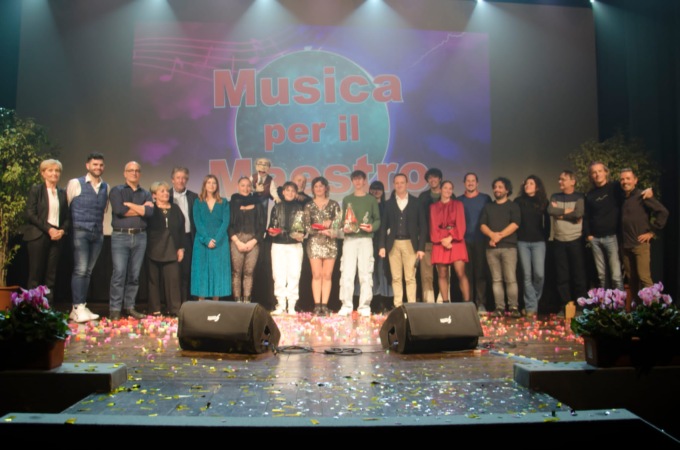 Olginate, un successo per la 16esima edizione del concorso canoro “Musica per il maestro”