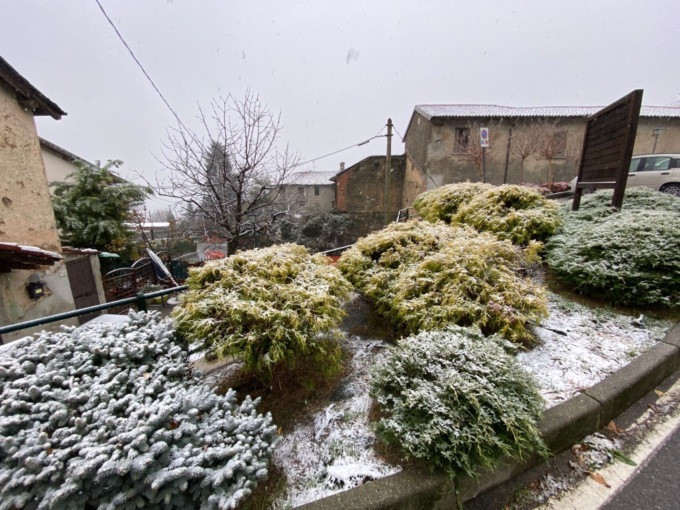 E’ arrivata la prima neve, tutte le foto
