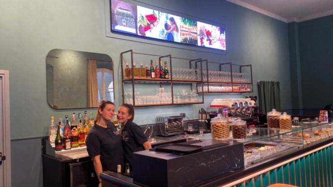 Novità a Milano, ha aperto la caffetteria con bistrot “Ai Chiostri”