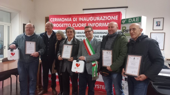 Progetto Cuore inForma, inaugurati ad Airuno due defibrillatori