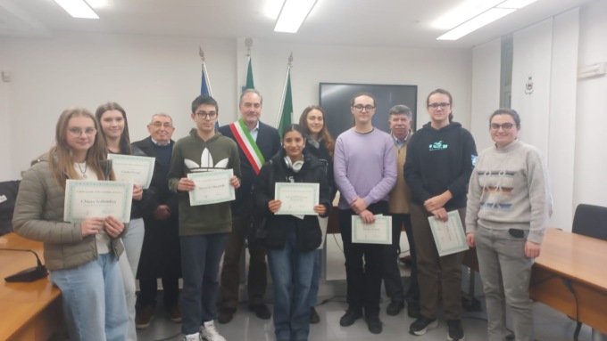 Borse di studio per gli studenti meritevoli di Calco