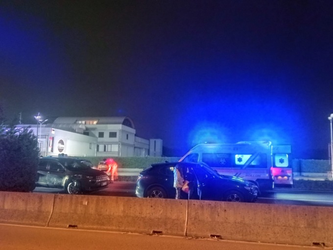 Incidente lungo la Provinciale, tre feriti