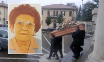 Funerale senza sepoltura, i parenti della defunta: «E’ stato terribile, resteremo segnati a vita»
