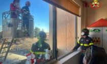 Merate: Vigili del fuoco visitano i bimbi in pediatria