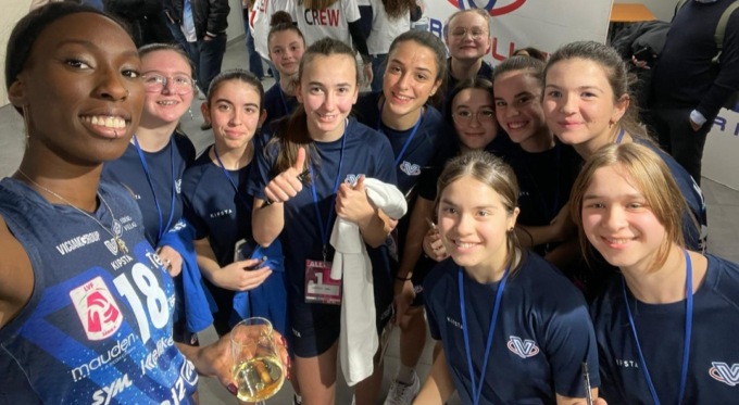 New Volley 2012, le mini Allieve “a casa” di Paola Egonu e Myriam Sylla! LE FOTO