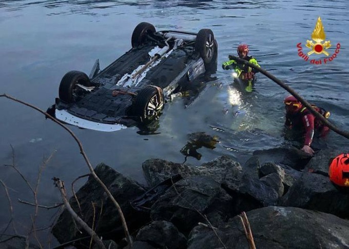 Grave incidente a Colico: un’auto finisce nel lago, morta una donna
