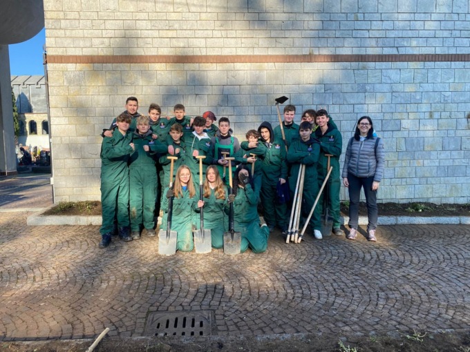 Casatenovo dichiara guerra allo spreco con la ripiantumazione dei crisantemi