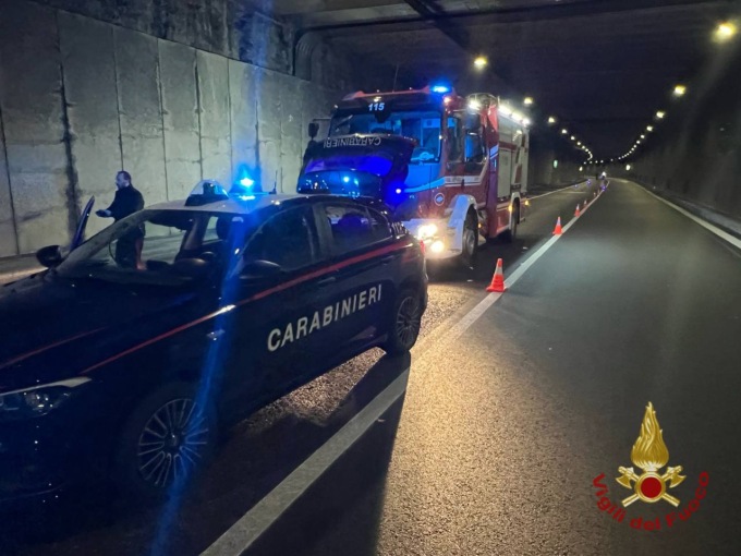 Incidente all’alba, muore una ragazza