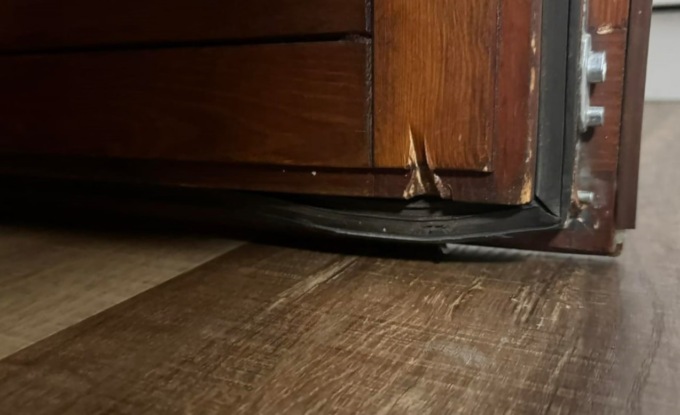 Ladri svaligiano una casa con il flessibile, bottino ingente