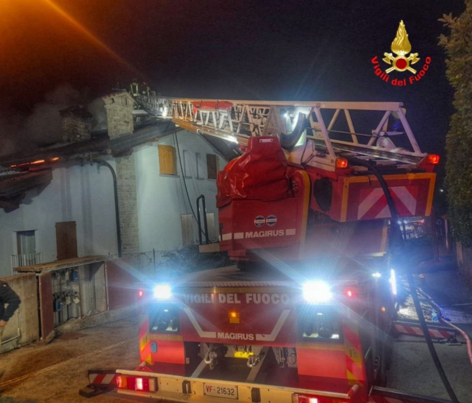 Incendio a Galbiate: sfollata una famiglia