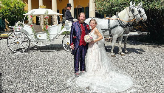 La carrozza di Amadeus a Sanremo… è la stessa che Brambilla utilizzò al suo matrimonio