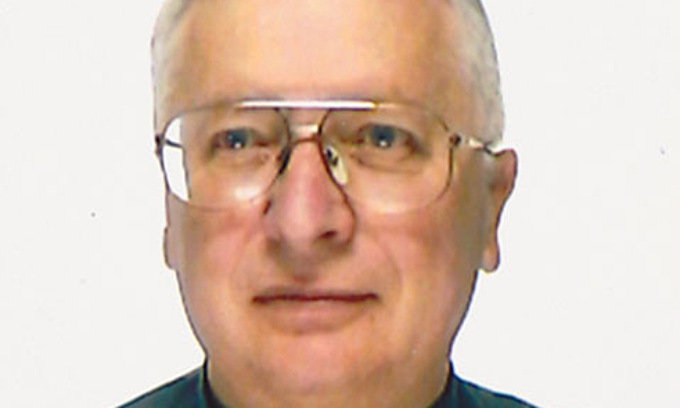 Precipita in montagna, muore don Giorgio Ferrario: insegnò a Merate