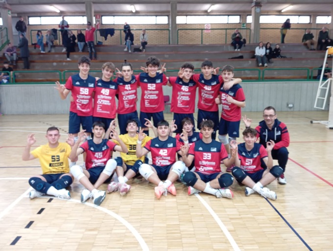 Pallavolo Cisano: l’U17 si impone con autorità su Gorlago, l’U15 in fase sperimentale FOTO