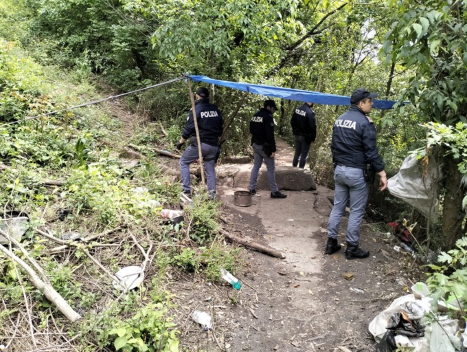 Controlli antidroga nei boschi della Brianza