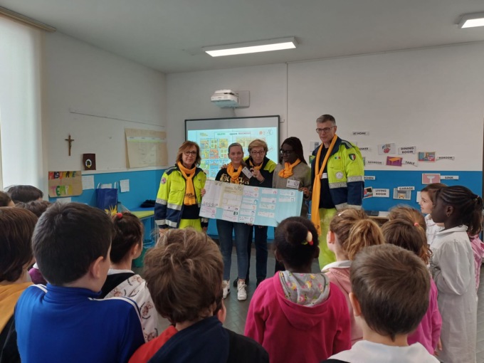 “Io non rischio scuola”: la Protezione civile alla primaria di Maresso