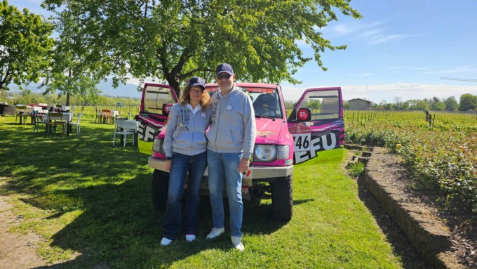 La festa dopo l’impresa, Myriam Manzoni e Ugo Bullesi di ritorno dalla Dakar Classic