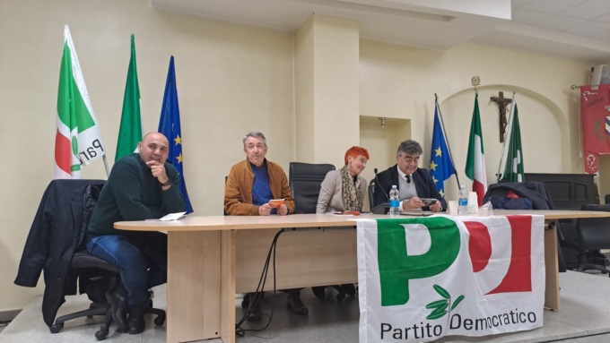 Emanuele Fiano ha presentato “Piccola guida di sinistra per tempi difficili”