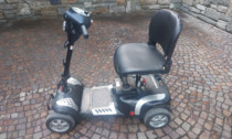 Lo scooter per disabili non può salire, Ryanair le nega l'imbarco
