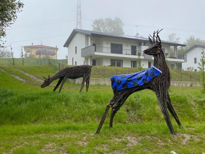 Anche le opere di land art tifano… Inter