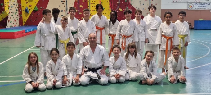 Polisportiva Aurora: tempo di esami per i Karatechi