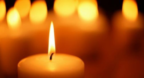 Non ce l’ha fatta l’80enne investita e sbalzata contro un ciclista