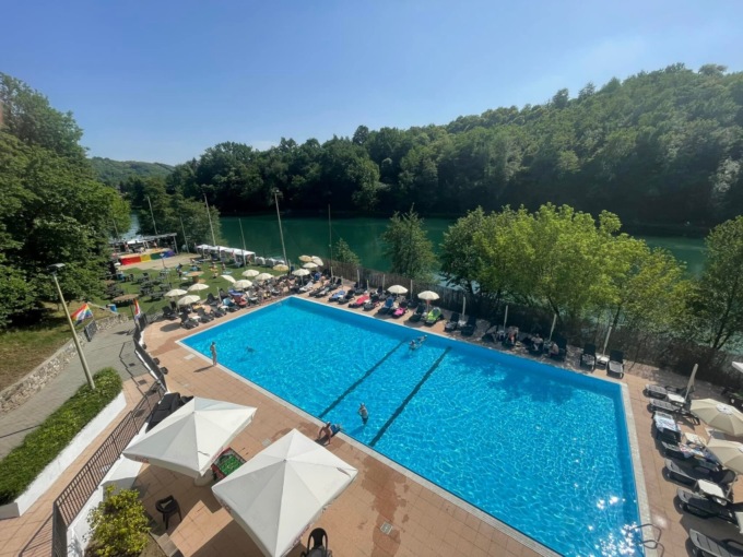 Piscina di Villa d’Adda, il Comune vuole riaprirla