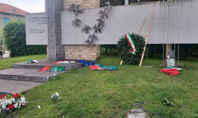 Vandalismi al monumento dei Caduti, l’intervento del candidato sindaco Valentino