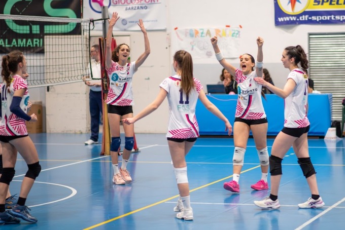 Volley Barzanò, il primo atto è tuo! Battuta Castronno in tre set: la serie C è più vicina