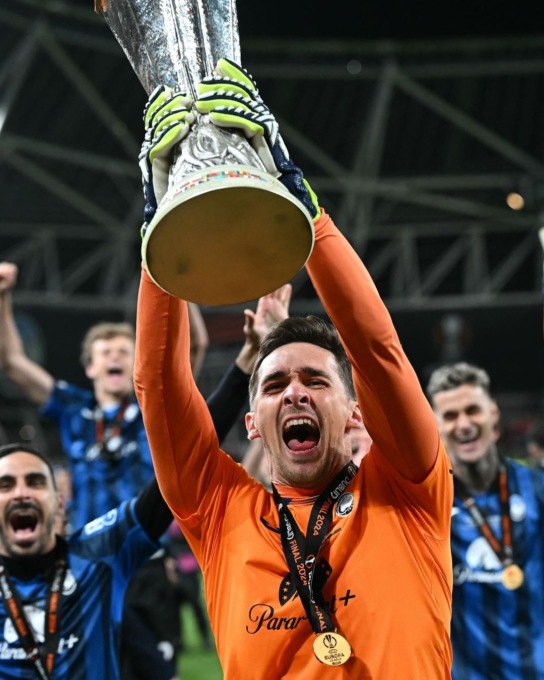 Estasi Atalanta, ad alzare l’Europa League anche il meratese Francesco Rossi