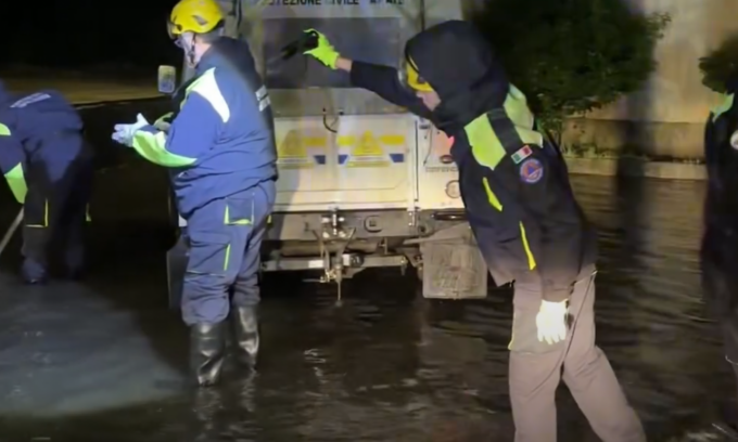 Maltempo: in corso lo svuotamento della vasca di laminazione di Costa Masnaga. Attese piogge fortissime