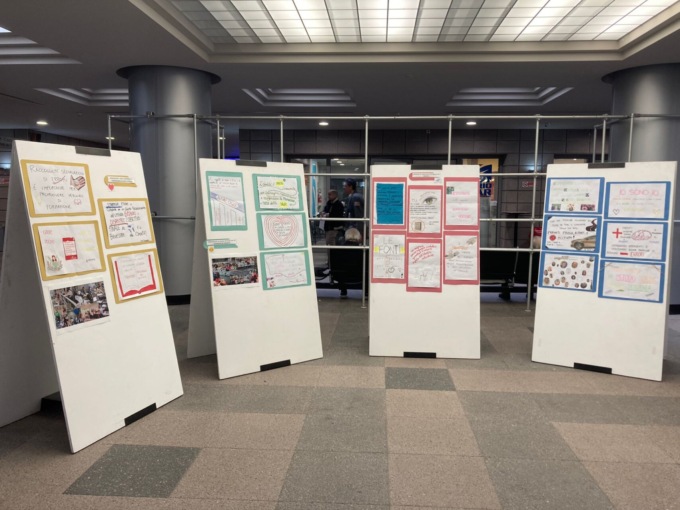 Giornata dell’infermiere: una mostra nella hall del Manzoni