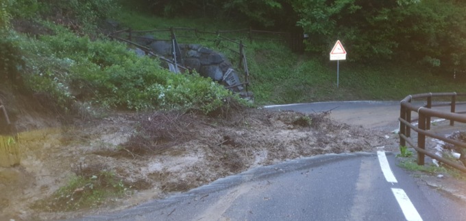 Il maltempo colpisce ancora: frana nella notte a Colle Brianza