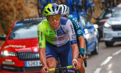 Giro d'Italia 2024, buon debutto per il caluschese Kevin Colleoni