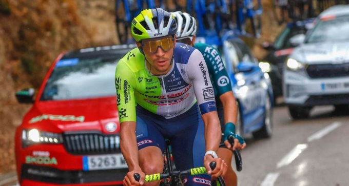 Giro d’Italia 2024, buon debutto per il caluschese Kevin Colleoni