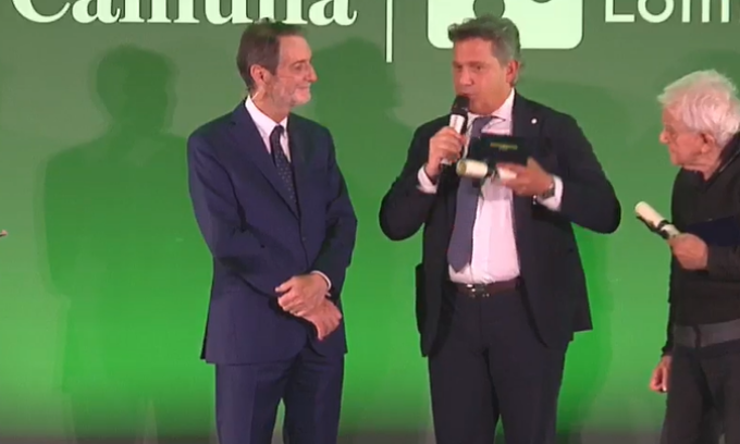 Premio Rosa Camuna a Marco Galbiati. “Il grazie più importante va a mio figlio Riccardo”