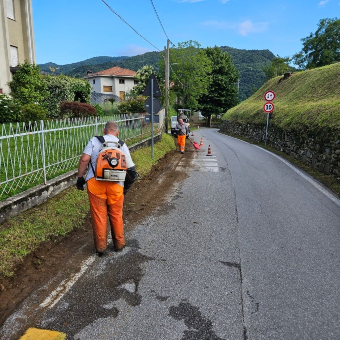 Al via i lavori di pulizia di via Roma