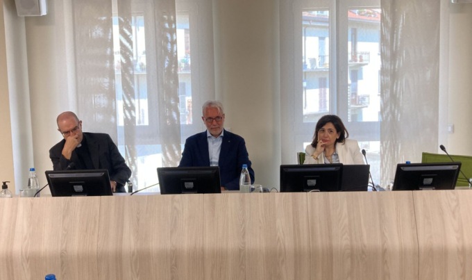 Don Milani lascia Lecco e riceve un plauso unanime alla conferenza del Lecco Film Fest