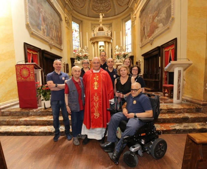 Merate, i fedeli ringraziano don Luigi Peraboni: a settembre si trasferirà a Cassina de Pecchi