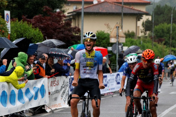 Giro della Brianza, il bergamasco Thomas Gamba si impone sulle strade lecchesi