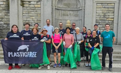 Olgiate Molgora, giornata ecologica con Plastic Free. Raccolti 200 Kg di rifiuti