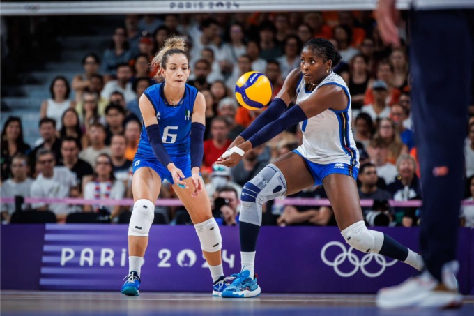 Olimpiadi 2024: la lecchese Miriam Sylla e la nazionale di volley volano ai quarti